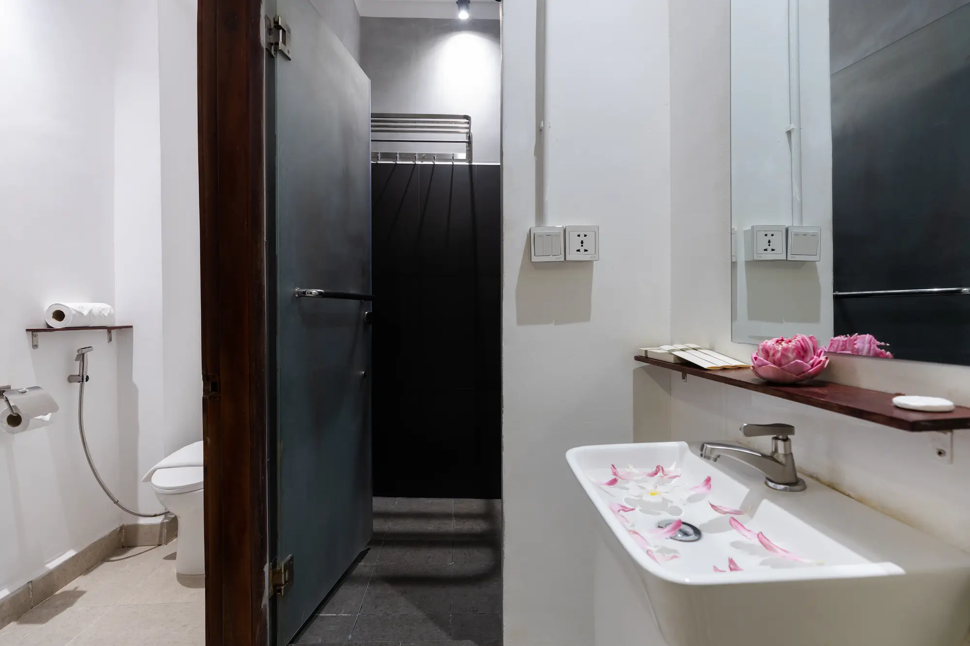 Standard Room - Image 5