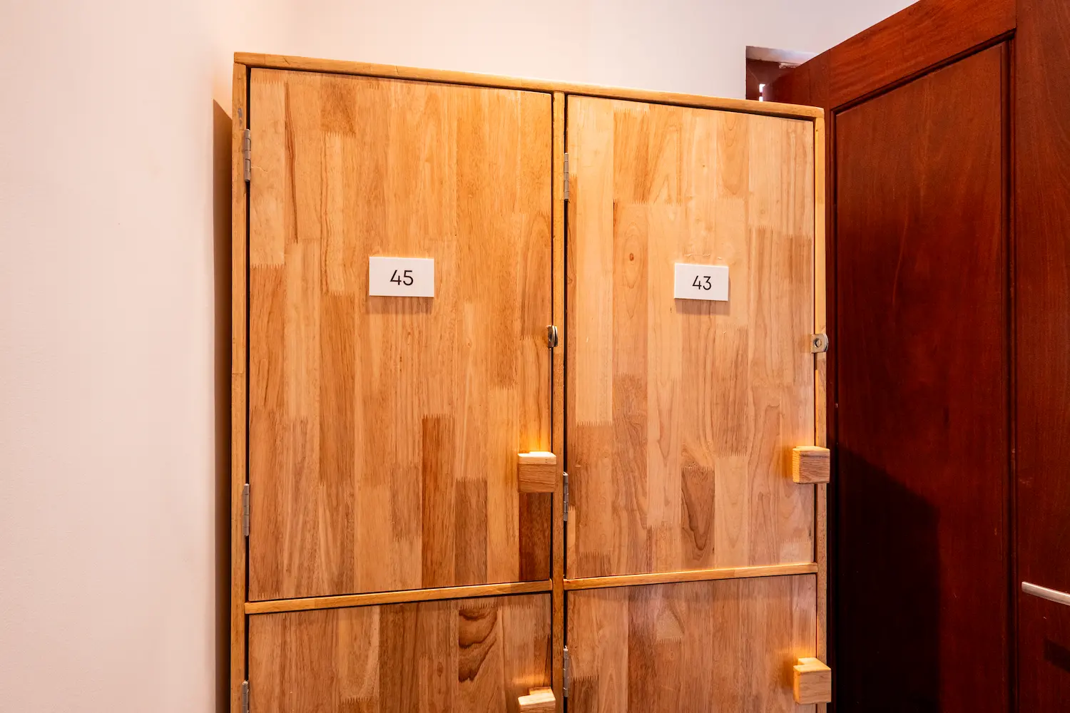 6 Bed Dormitory - Image 4