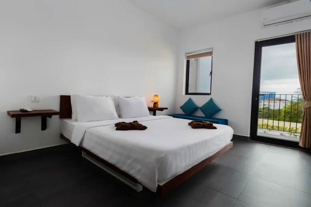 Double Room With Balcony - Image 1